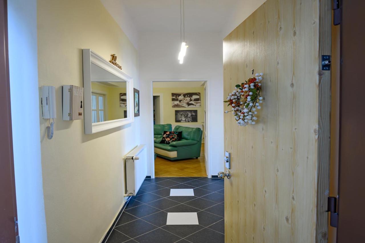 Apartment Alexis Bratislava Buitenkant foto